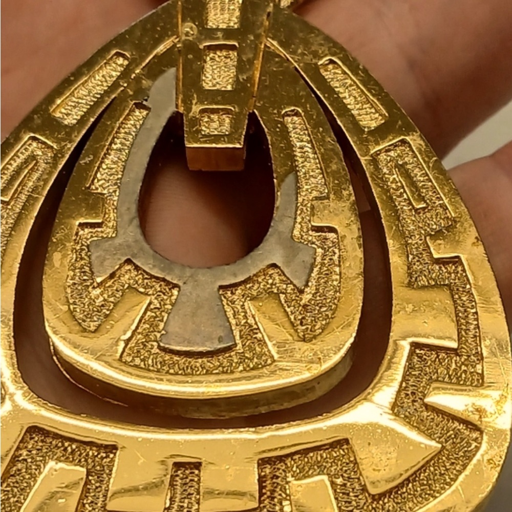 Vintage Large Gold Tone Big Pendant Monet Necklace